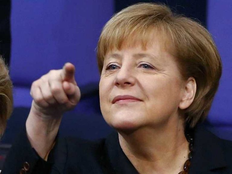 Merkel spune că va pleca din postul de cancelar având conştiinţa curată