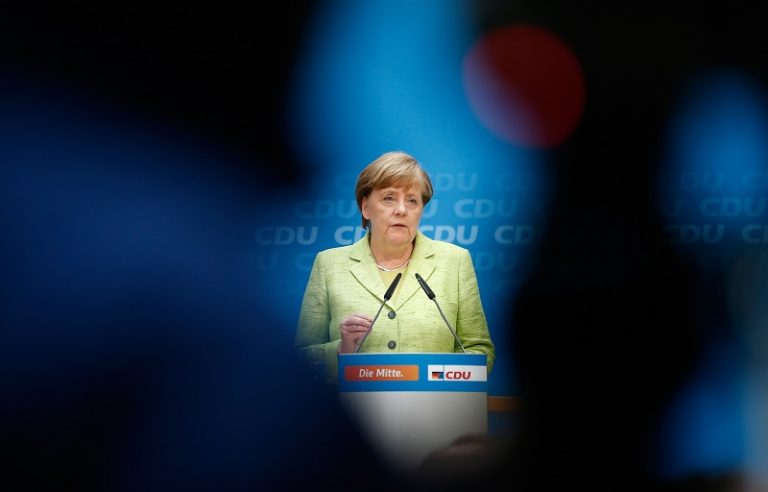 Merkel este criticată în Germania după ce ‘s-a sucit’ cu privire la emiterea de datorie comună