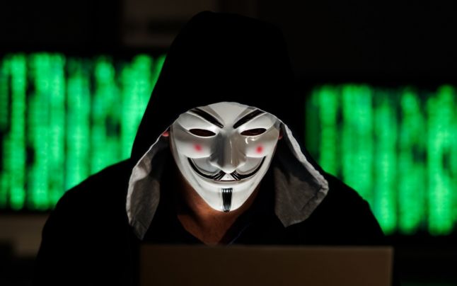 Anonymous revendică responsabilitatea pentru piratarea ‘continuă’ a site-urilor guvernamentale rusești