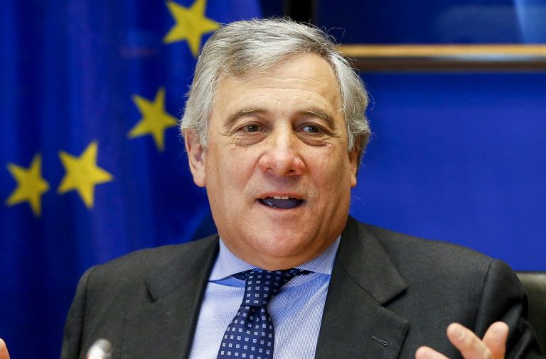 Antonio Tajani critică decizia Turciei de a o demite pe deputata kurdă Leyla Zana