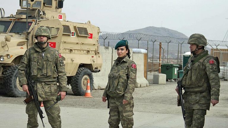 ACUZAȚII dure ale Turciei: Germania și SUA aplică un embargou nedeclarat asupra livrărilor de armament pentru armata turcă