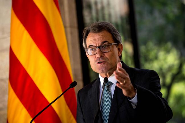 Fostul şef al executivului catalan Artus Mas şi-a anunţat marţi demisia de la conducerea PDeCAT