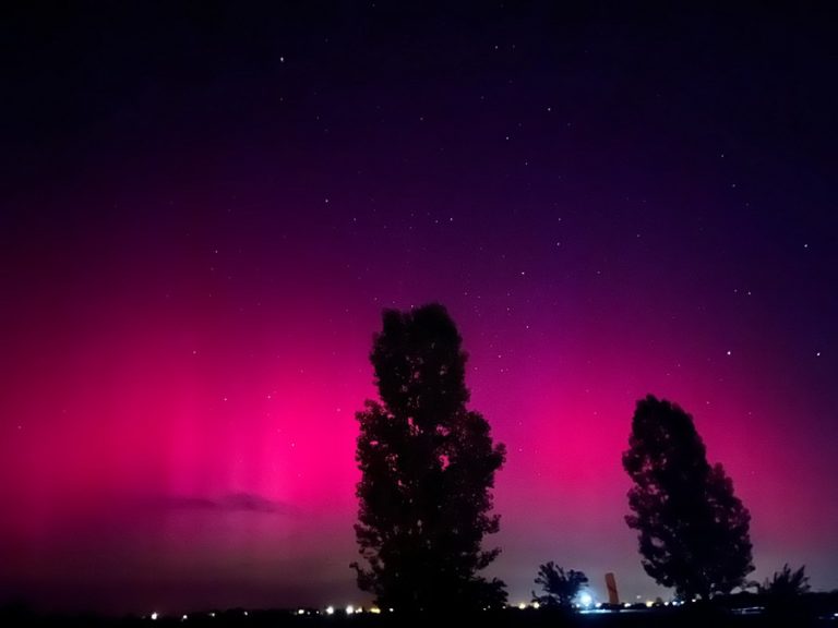 Cer de poveste! Aurora boreală, vizibilă în mai multe localități din R.Moldova