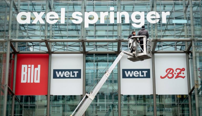 Grupul german Axel Springer îşi reduce costurile şi numărul de angajaţi (presă)