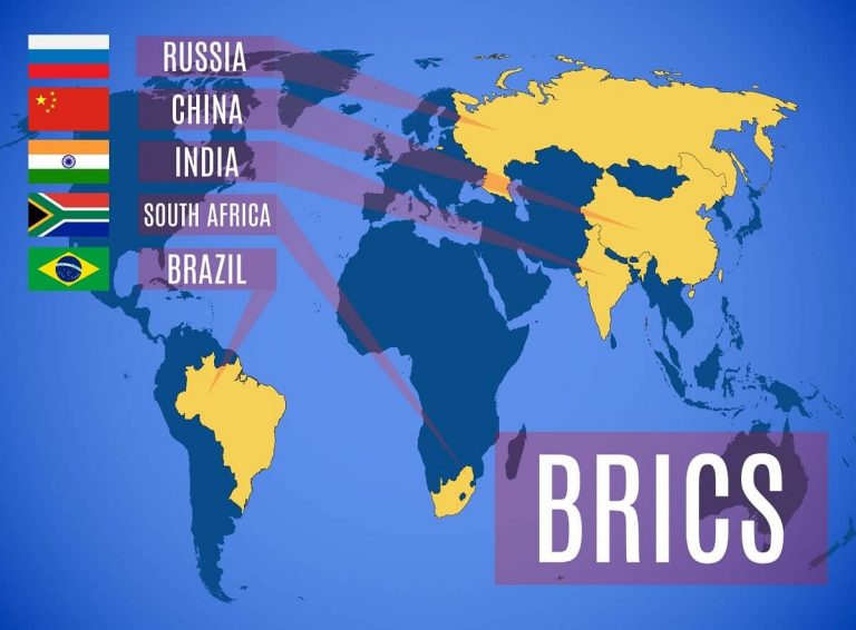 Rusia cere BRICS să extindă utilizarea monedelor naţionale şi integrarea sistemelor lor de plată