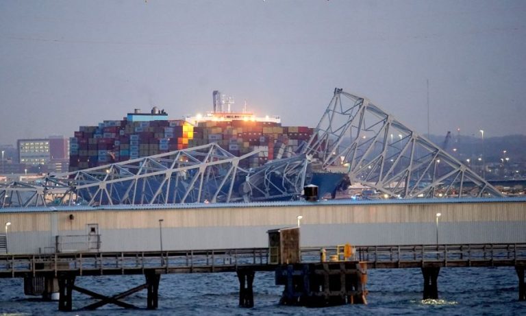 Autorităţile americane suspendă căutările după prăbuşirea podului din Baltimore
