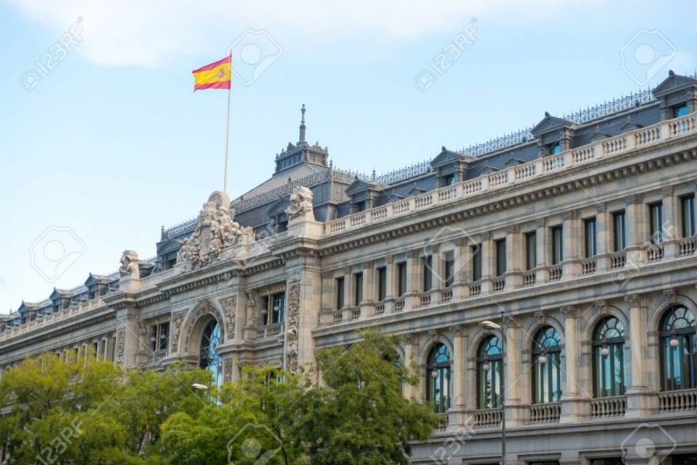 Banca Centrală a Spaniei înrăutăţeşte prognoza de creştere pentru perioada 2019-2021