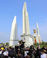 Manifestaţie prodemocraţie în faţa Marelui Palat din Bangkok