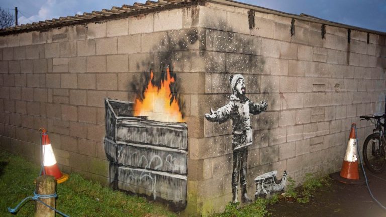 Banksy revendică un desen apărut ”peste noapte” în Port Talbot din Ţara Galilor