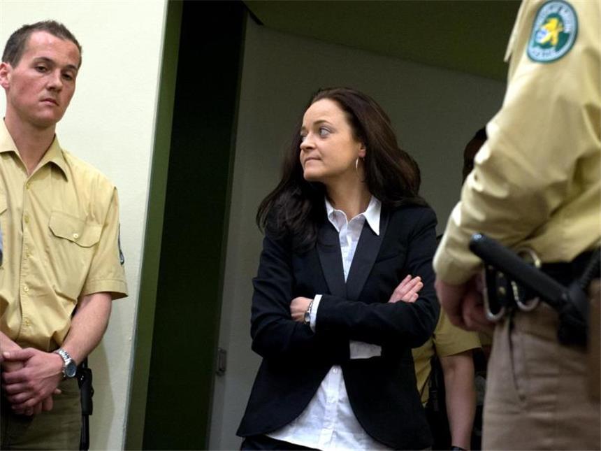 Germania : Principala acuzată într-o serie de crime neonaziste îşi respinge vinovăţia