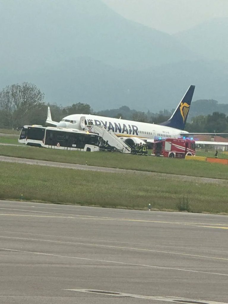 Panică pe un aeroport din Italia după ce s-a produs o explozie