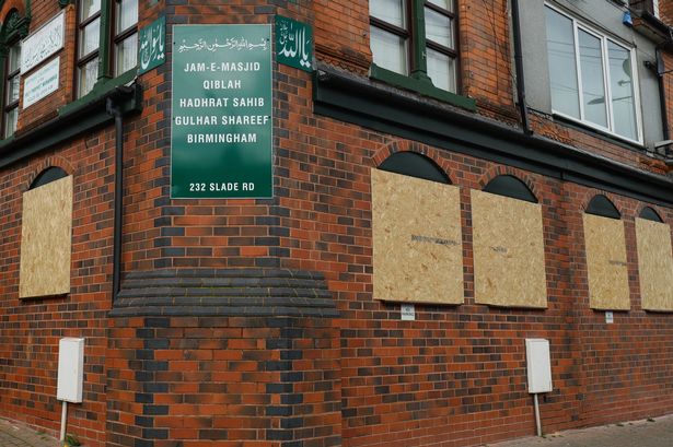 Marea Britanie: Moschei din Birmingham, ţintele unor acte de vandalism. Poliția a deschis o anchetă