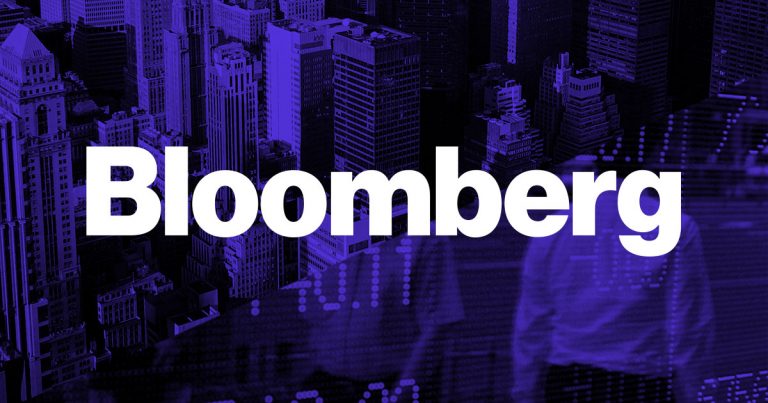 Bloomberg anunță suspendarea activităţii jurnaliştilor săi în Rusia