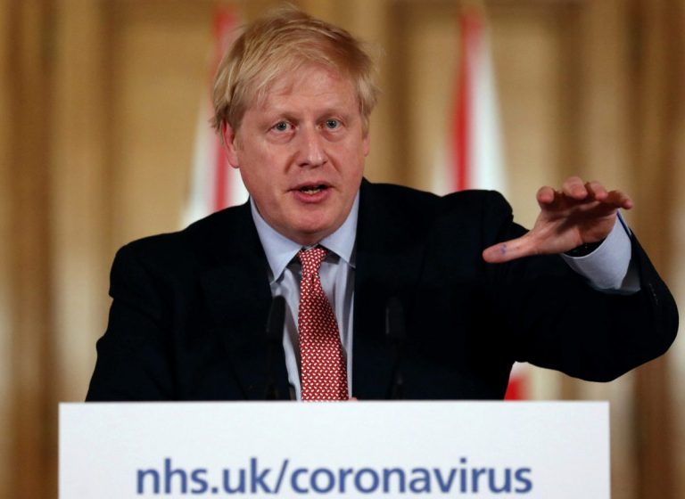 Boris Johnson va anunţa luni seară noi măsuri contra răspândirii coronavirusului