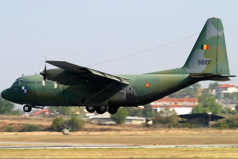 Forţele Aeriene Române au început transportarea ajutoarelor umanitare către Libia