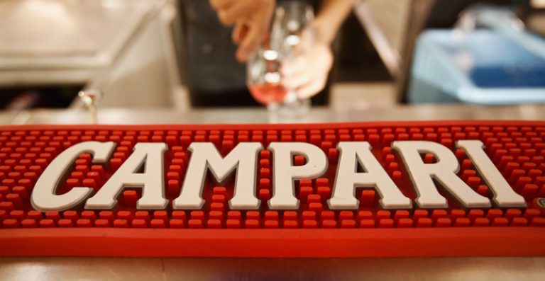 Campari este în negocieri exclusive pentru achiziţionarea Rhumantilles