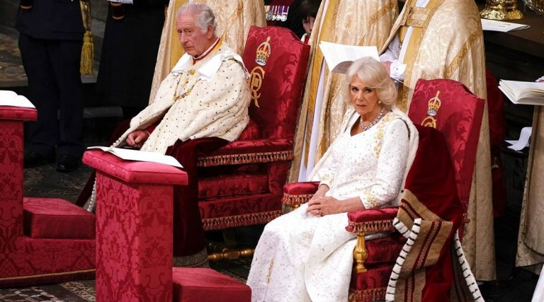 Regina consoartă Camilla a Marii Britanii a fost încoronată