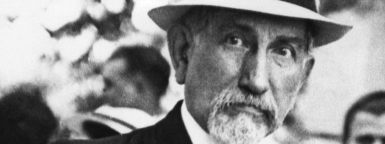 Ministerul Culturii din Franţa l-a retras pe scriitorul Charles Maurras, simpatizant al extremei drepte, din Cartea comemorărilor naţionale