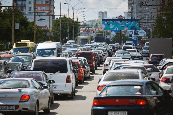 Traficul rutier din Capitală, monitorizat în orele de vârf