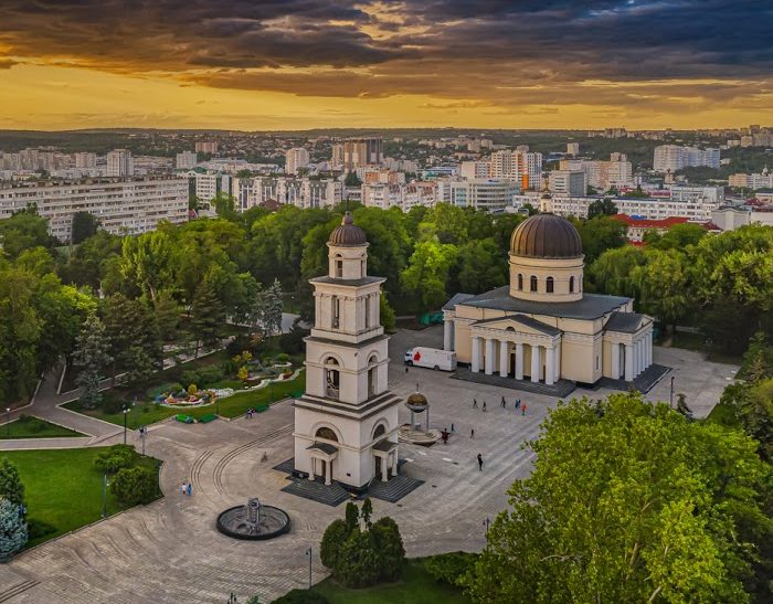 Chișinăul va lupta pentru titlul de Capitală Europeană a Tineretului 2027