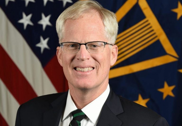 Şeful interimar al Pentagonului: Ministerul Apărării continuă să ‘protejeze’ SUA şi interesele lor în lume