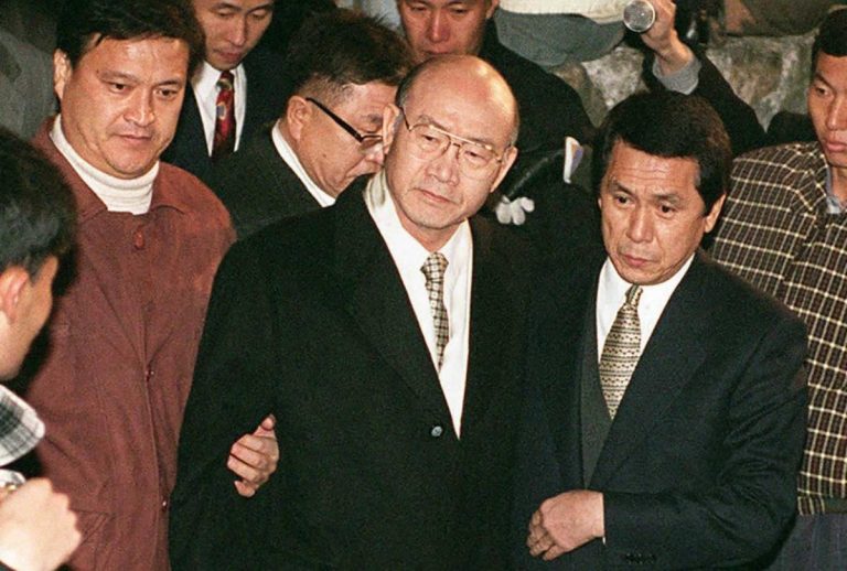 Văduva unui fost dictator sud-coreean prezintă scuze pentru regimul soţului său