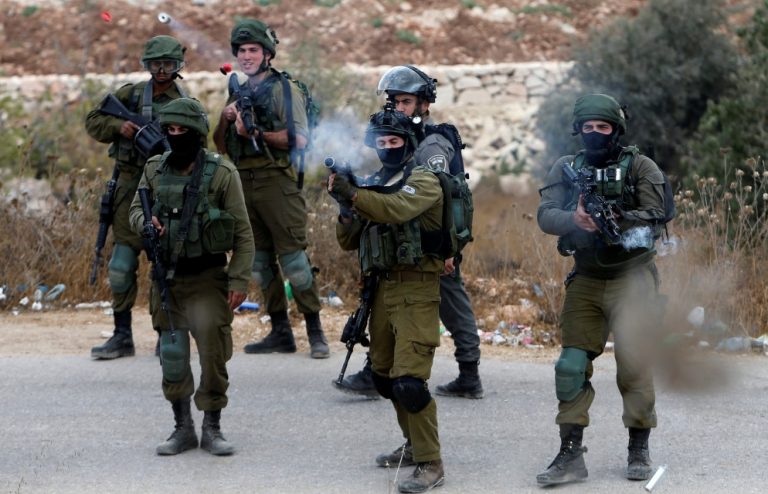Un palestinian a fost ucis după ce a încercat să atace cu un cuțit un israelian în Cisiordania