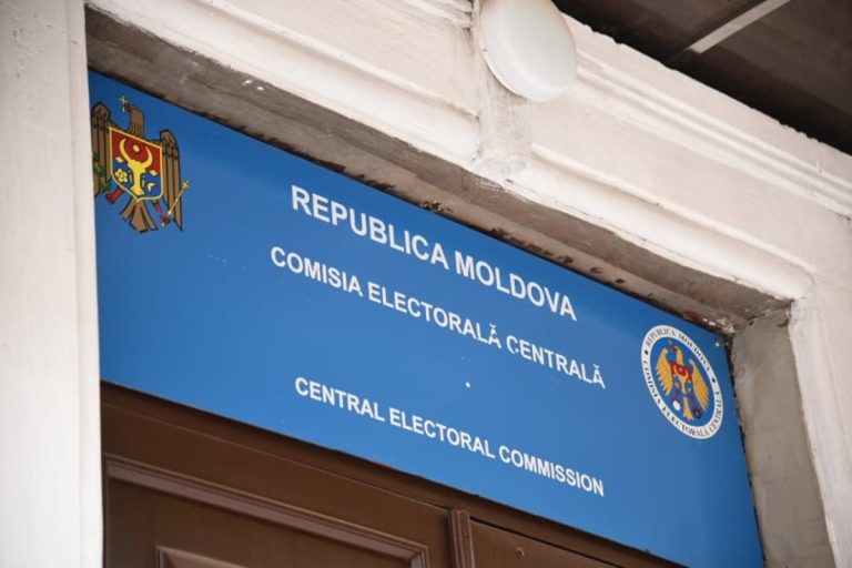 Comisia Electorală Centrală a acreditat 10 observatori, dar și cinci jurnaliști