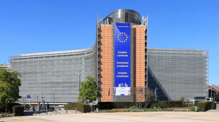 Comisia Europeană a aprobat o schemă de ajutor de stat a României în valoare de 241 de milioane EUR pentru sprijinirea producătorilor agricoli