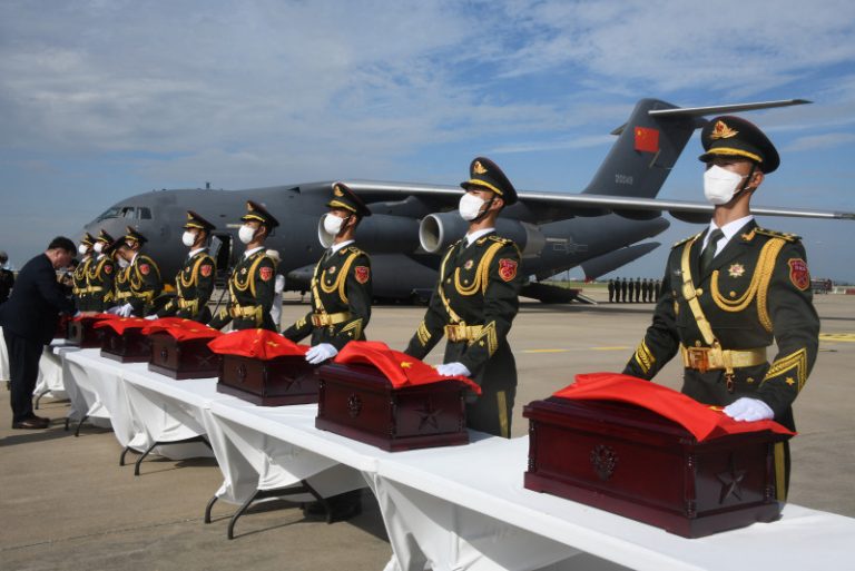 Coreea de Sud repatriază rămăşiţele a 88 de militari chinezi ucişi în Războiul Coreei