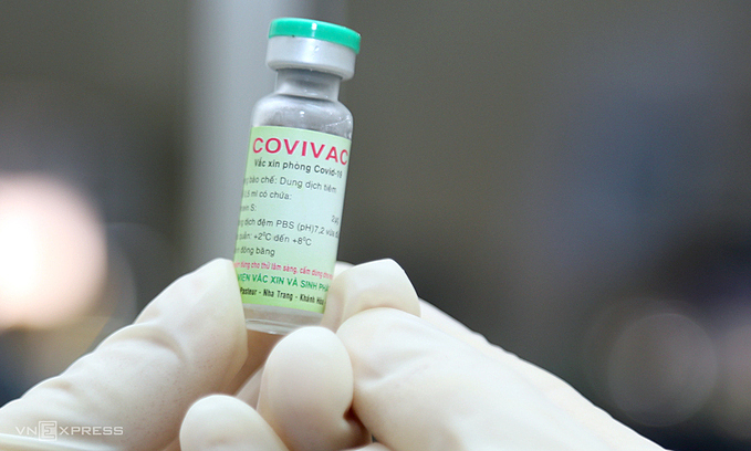 Rusia a început să producă CoviVac, al treilea său vaccin