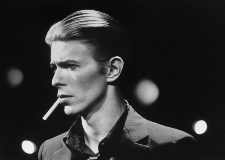 Piesele lui David Bowie au depăşit un miliard de ascultări pe platforma Spotify