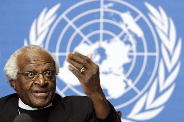 Africa de Sud: Desmond Tutu, internat pentru o serie de teste