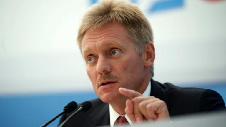 Kremlinul nu neagă o destituire a comandantului Flotei ruse