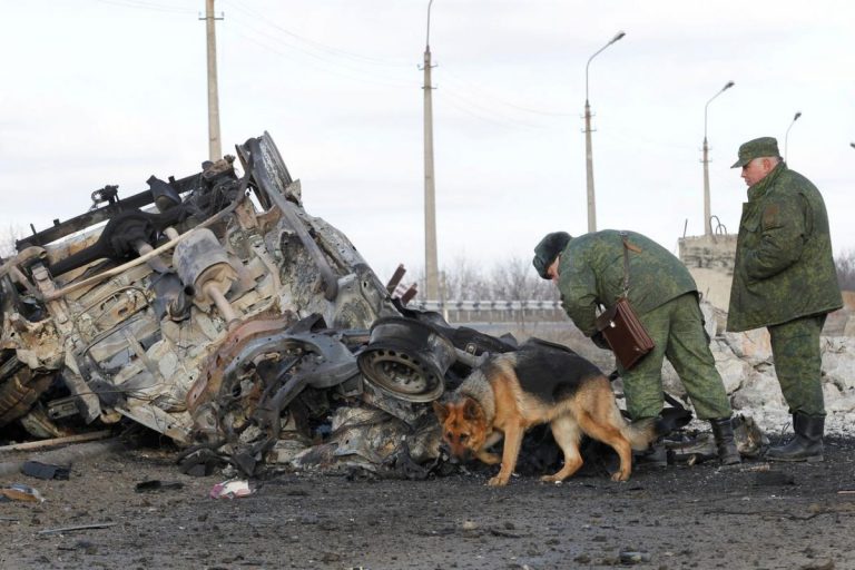 Ucraina: Doi civili, ucişi în explozia unei mine în regiunea separatistă Doneţk