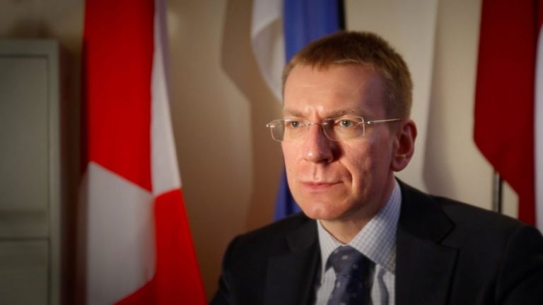 Şeful diplomaţiei letone susţine o amânare a Brexit-ului