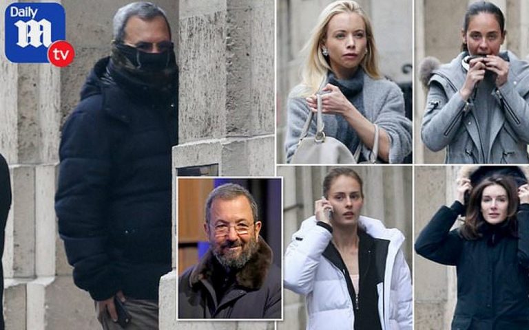 Daily Mail justifică publicarea unor fotografii cu fostul premier israelian Ehud Barak