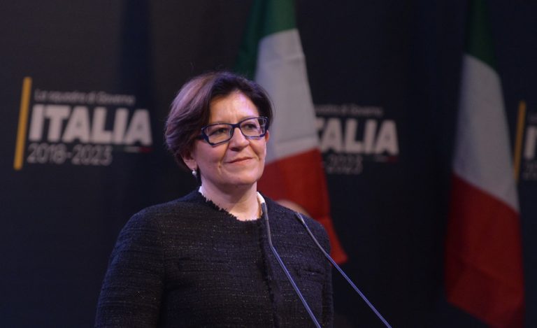 Ministrul italian al apărării: Solicitarea făcută de Trump de a aloca 4% din PIB  pentru apărare “ne-a făcut să zâmbim”