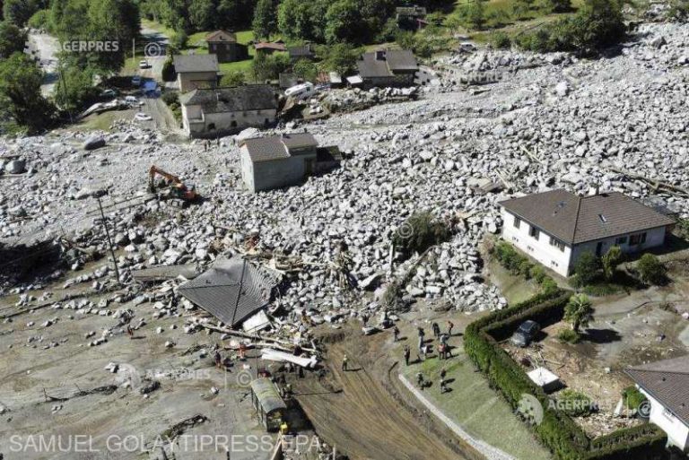 Trei persoane date dispărute după inundaţiile devastatoare din Elveţia
