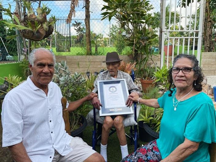 Emilio Flores Márquez, un bărbat de 112 ani din Puerto Rico, a fost desemnat de Guinness drept cel mai în vârstă bărbat