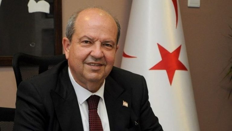 Liderul ciprioţilor turci critica decizia Nicosiei de a anula paşapoartele UE ale întregii conduceri politice a RTCN