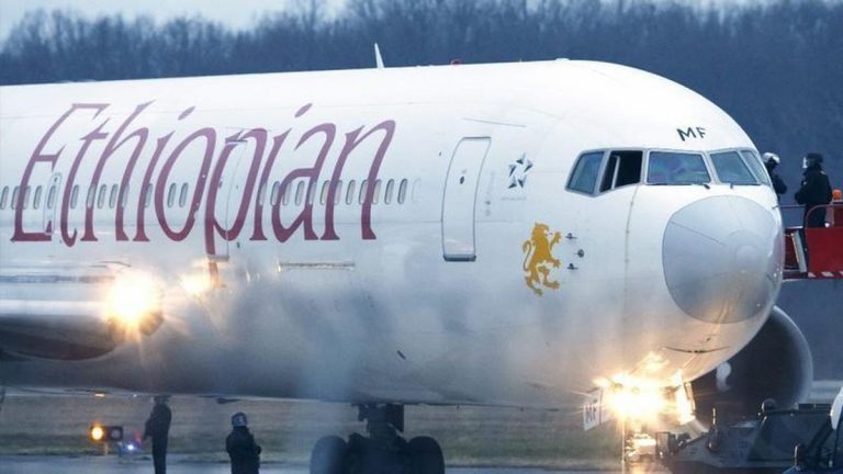 Ethiopian Airlines îşi menţine încrederea în avioanele Boeing