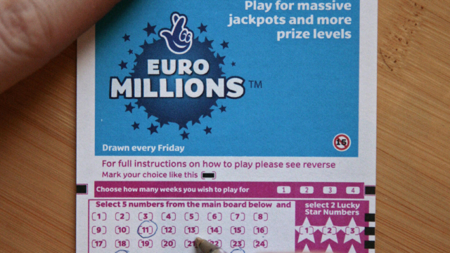 Cel mai mare jackpot din istoria loteriei Euro Millions i-a revenit unui câştigător din Franţa