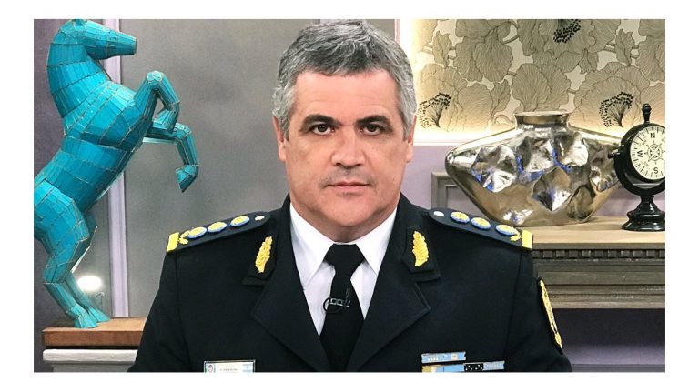 Buenos Aires : Şeful poliţiei şi-a denunţat propriul frate pentru trafic de influenţă şi escrocherii