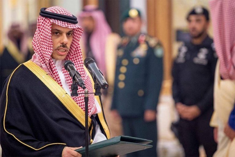 Arabia Saudită vrea cooperare cu SUA în dezvoltarea programului nuclear, dar are şi alte oferte