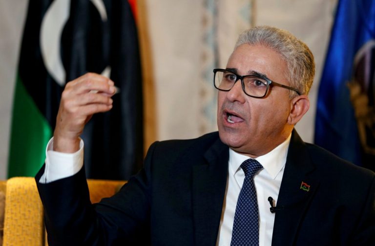 Libia: Guvernul paralel îşi anunţă intrarea în Tripoli