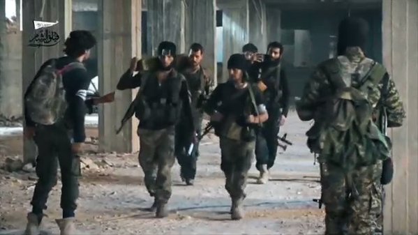 O primă grupare rebelă se retrage din viitoarea ”zonă demilitarizată” din nord-vestul Siriei