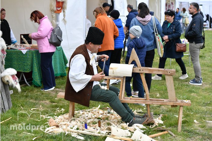 FOTO/ Chișinăul a găzduit Festivalul Tradițiilor Românești, ediția a II-a