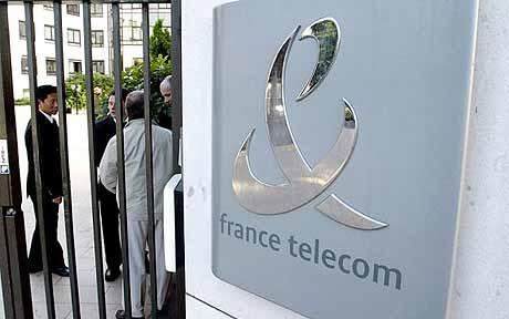 Premieră în Franţa – Foşti directori ai France Telecom, judecaţi pentru ‘hărţuire morală’