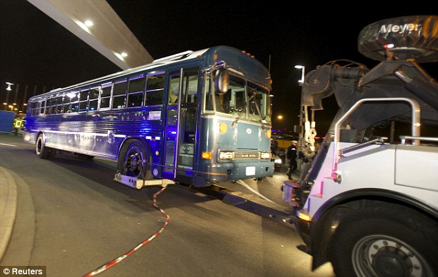 14 persoane au fost rănite în urma coliziunii unui autobuz cu un camion pe platforma aeroportului din Frankurt